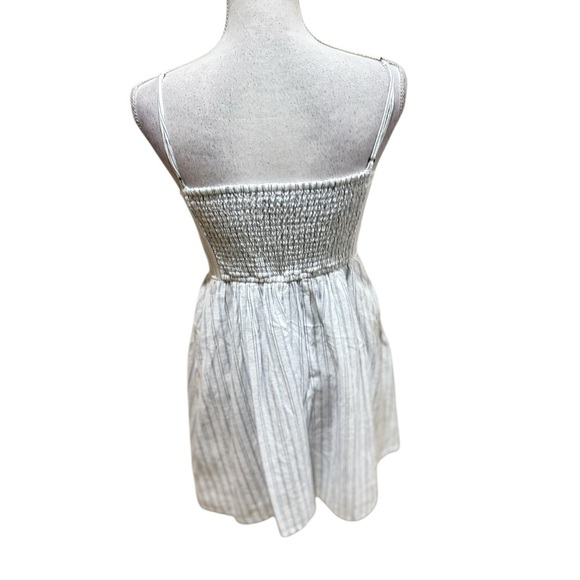 Abercrombie & Fitch White/blue Striped Mini sunDress spaghetti straps size small - Picture 5 of 9